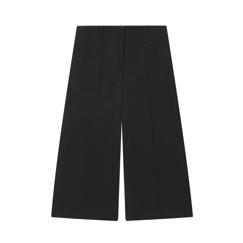Three-dimensional cut high collar slim suit jacket & matching casual trousers