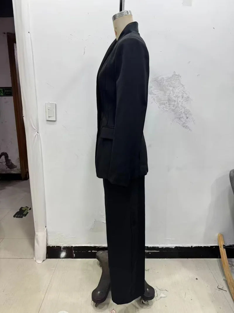 Three-dimensional cut high collar slim suit jacket & matching casual trousers