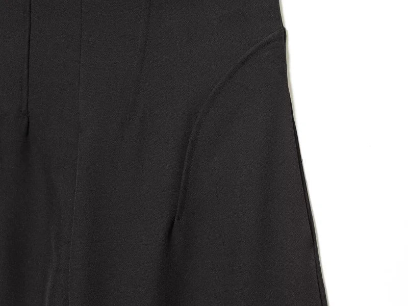 Three-dimensional cut high collar slim suit jacket & matching casual trousers