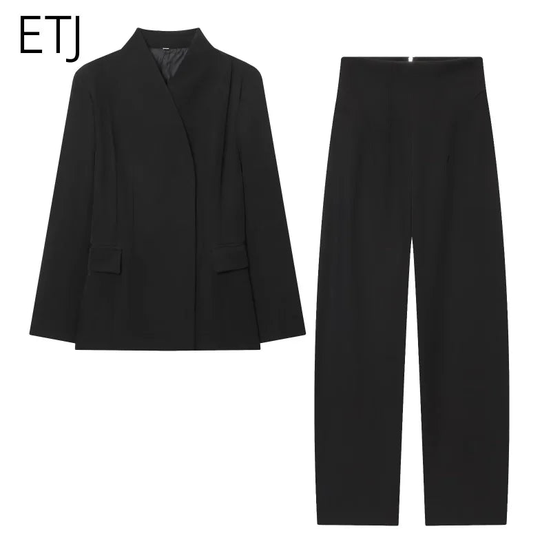 Three-dimensional cut high collar slim suit jacket & matching casual trousers